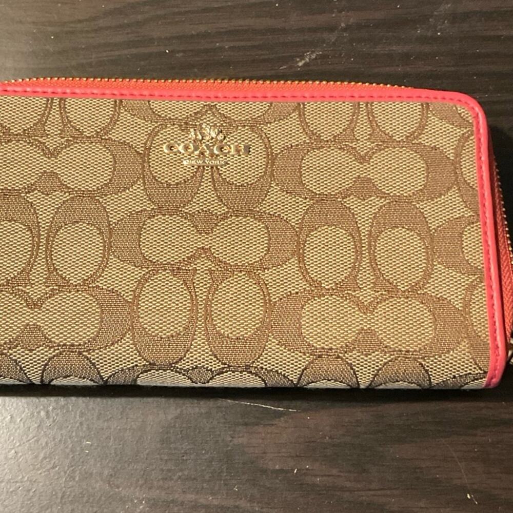 Coach wallets for women